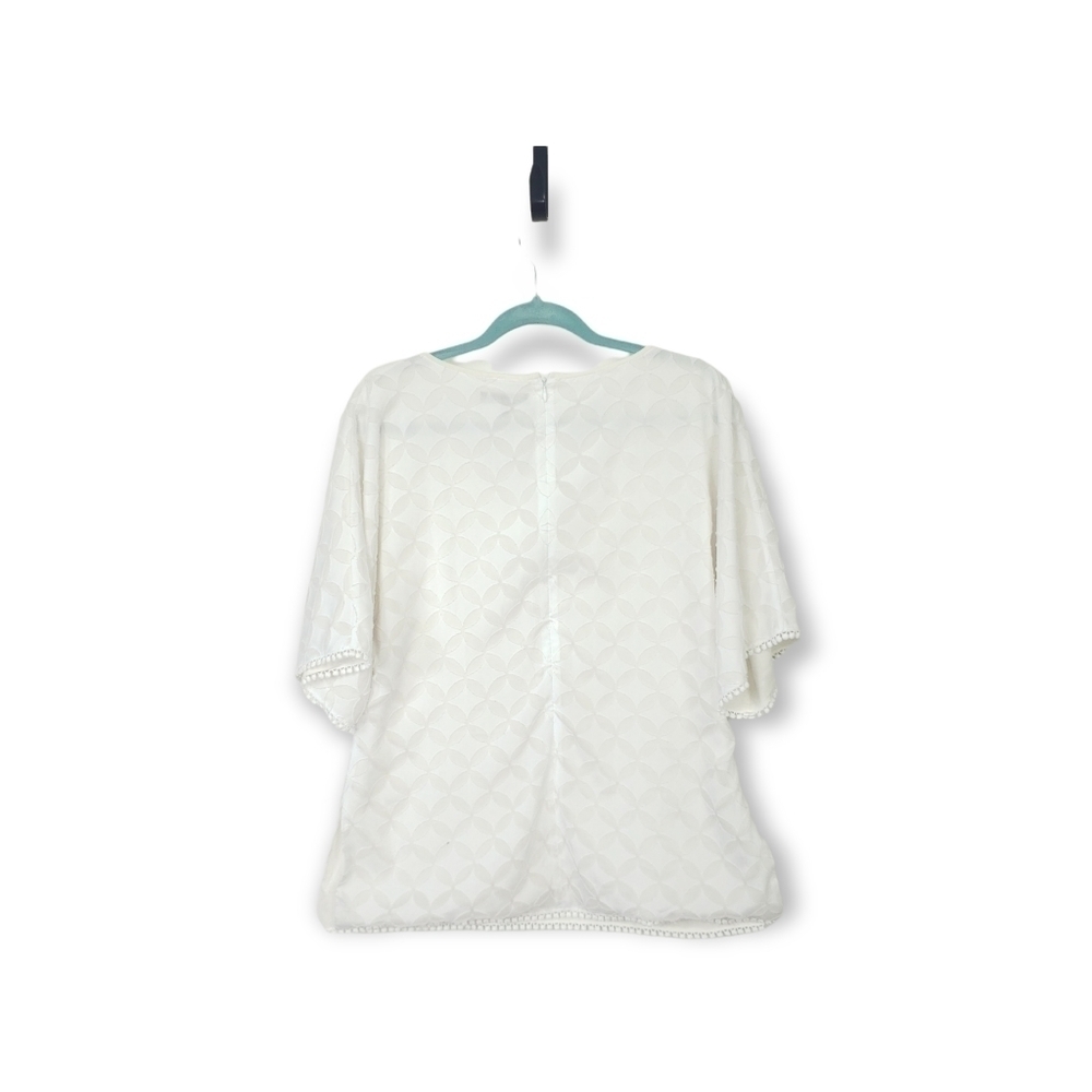 ST. JOHN silk lined White Collection Medallion Fil Coupe Blouse size Med… - Picture 3 of 8